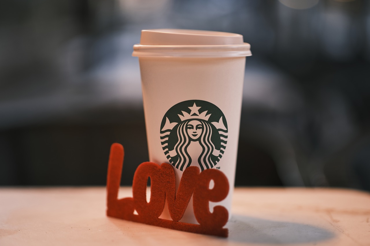 Lee más sobre el artículo STARBUCKS Y SU ESTRATEGIA DE PROPIEDAD INTELECTUAL